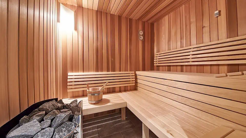 cv0r6744.960x540.jpg