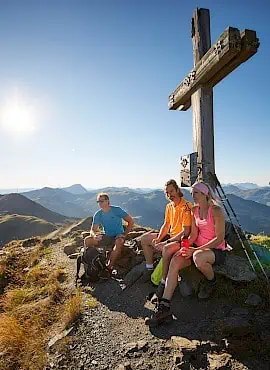 wandern-_-hiking-in-saalbach-hinterglemm-_6.270x370.jpg