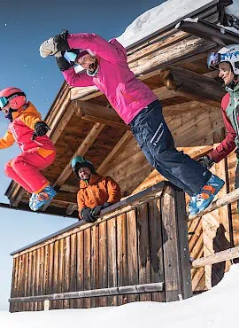familienskifahren-im-skicircus-saalbach-hinterglemm-leogang-fieberbrunn_1.270x370.jpg